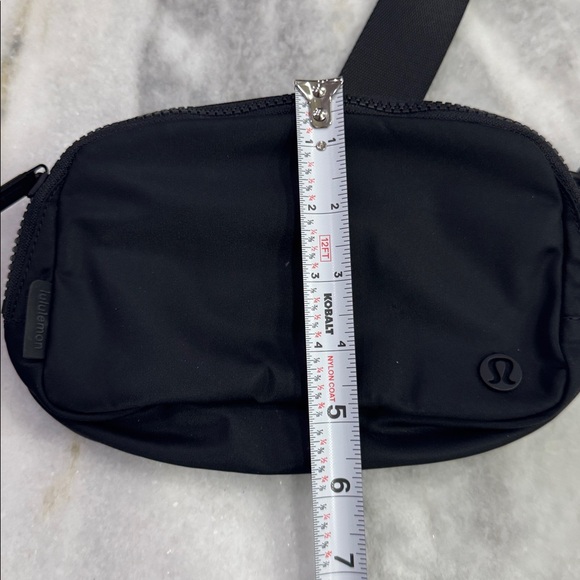 lululemon athletica Black Belt Bag for women - Picture 4 of 5